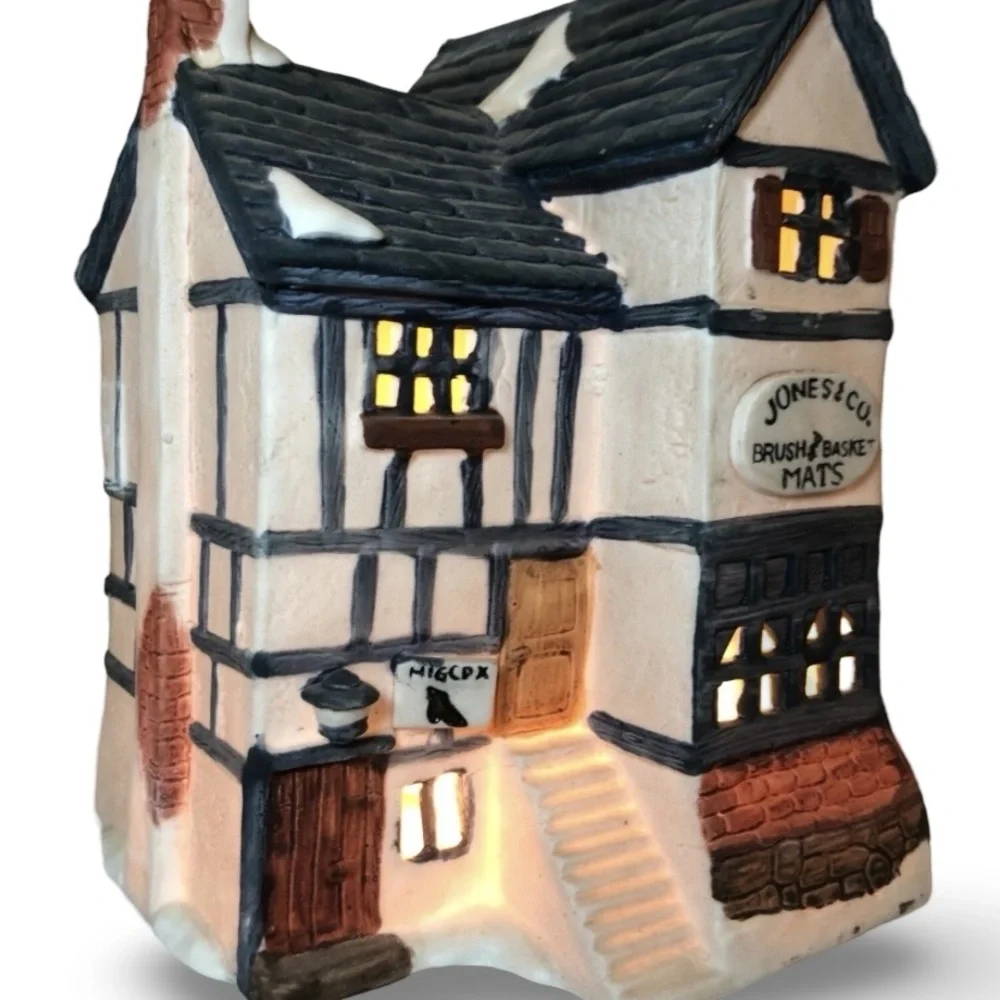 Department 56 Dickens’ Village 1984 “Brush & Basket Shop”